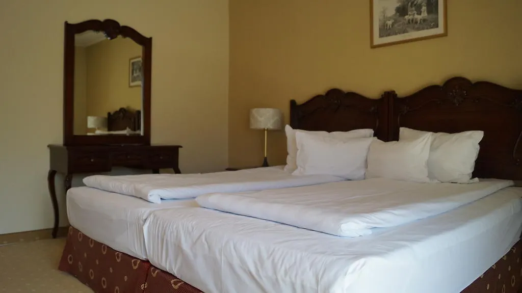 Hotel Classic Inn-1